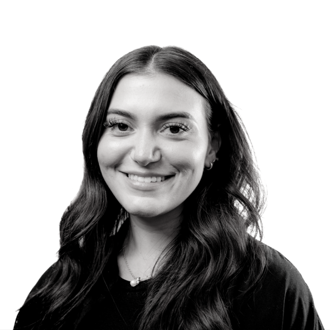 Headshot of Stefanie Paganelli